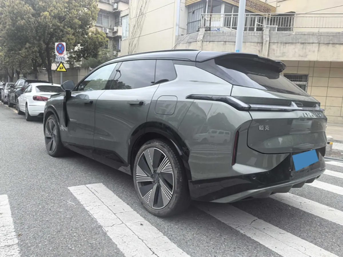 2023 LYNK&CO 08 EM-P 1.5T 163HP L4 3DHT PHEV 39.6KWH,autocango,china used car exporter,china ev exporter,chinese used car exporter,chinese used ev exporter