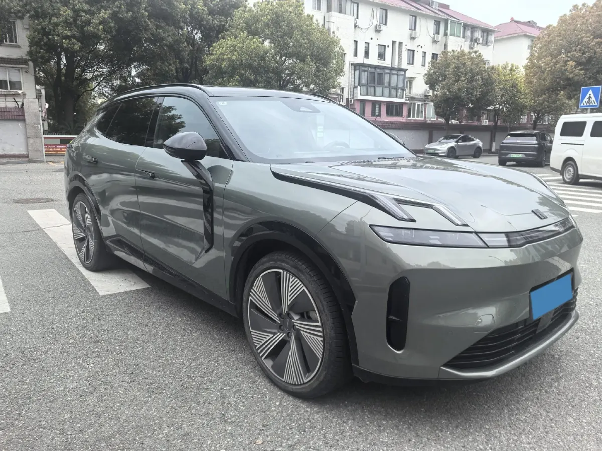 2023 LYNK&CO 08 EM-P 1.5T 163HP L4 3DHT PHEV 39.6KWH,autocango,china used car exporter,china ev exporter,chinese used car exporter,chinese used ev exporter