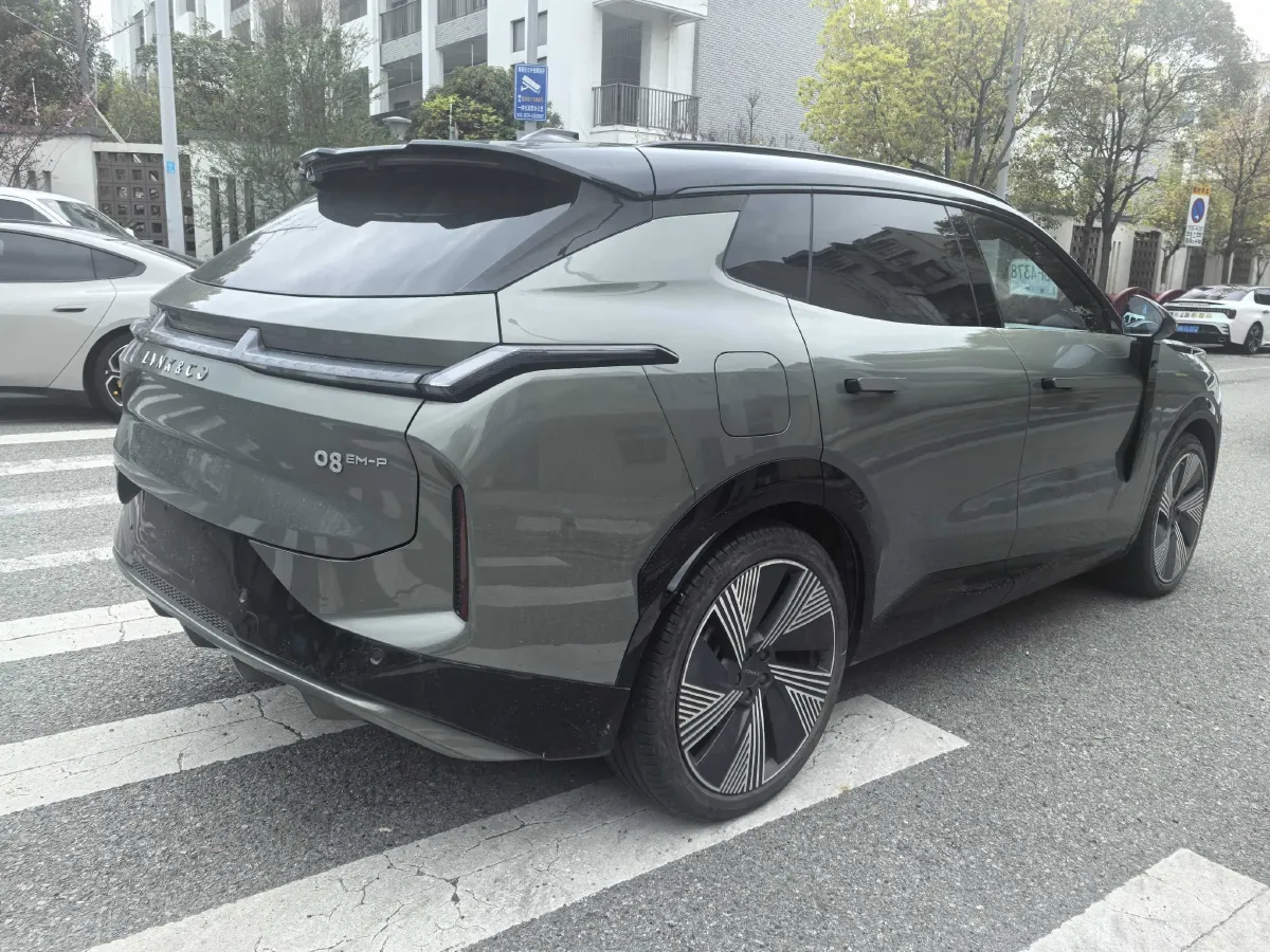 2023 LYNK&CO 08 EM-P 1.5T 163HP L4 3DHT PHEV 39.6KWH,autocango,china used car exporter,china ev exporter,chinese used car exporter,chinese used ev exporter
