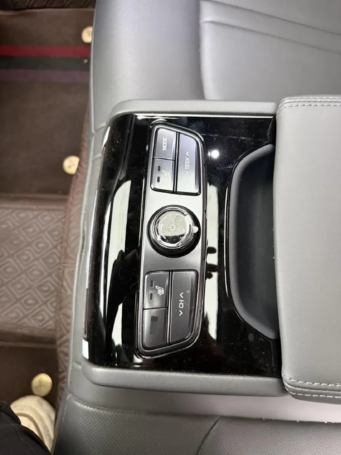 2020 Hyundai Sonata 2.0T 240HP L4 8AT,autocango,china used car exporter,china ev exporter,chinese used car exporter,chinese used ev exporter