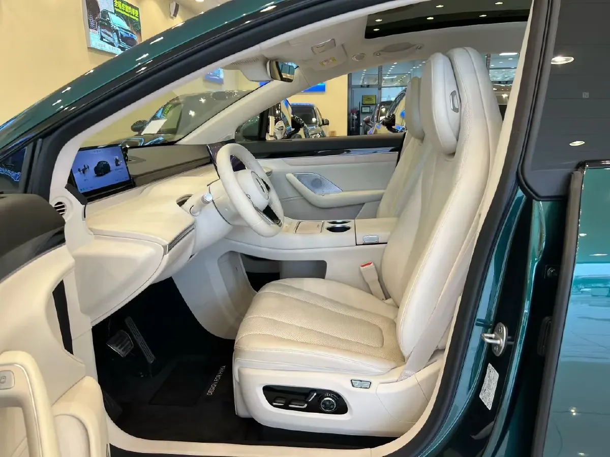 2026 Luxeed R7 BEV,autocango,china used car exporter,china ev exporter,chinese used car exporter,chinese used ev exporter