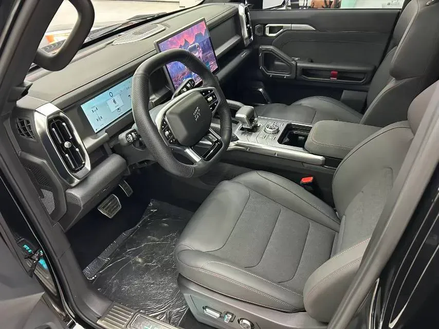 2023 Jetour Traveller 2.0T 254HP L4 7DCT,autocango,china used car exporter,china ev exporter,chinese used car exporter,chinese used ev exporter