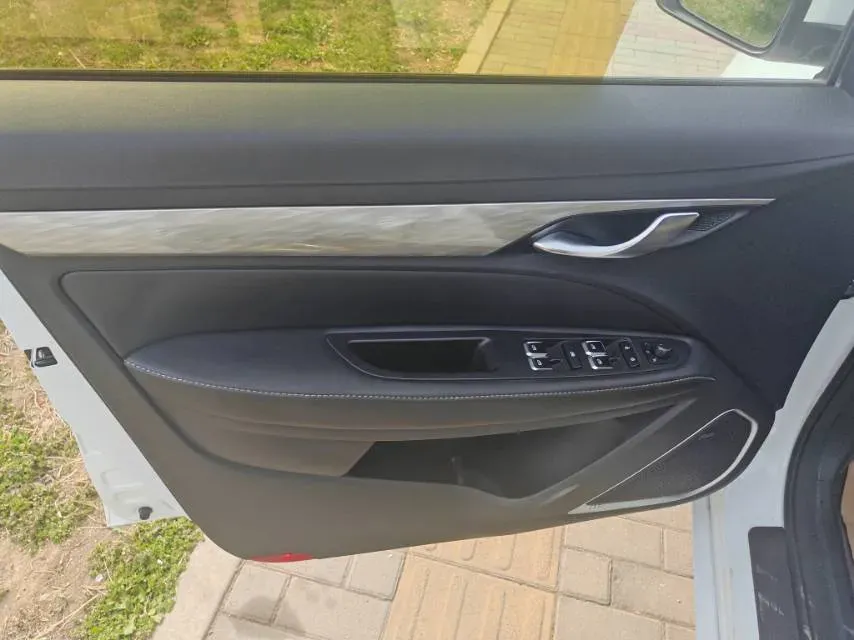 2019 Geely Emgrand 1.5L 109HP L4 CVT,autocango,china used car exporter,china ev exporter,chinese used car exporter,chinese used ev exporter