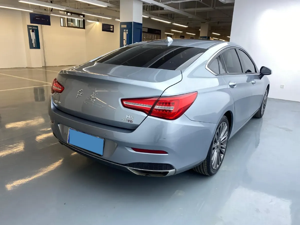 2020 HongQi H5 1.8T 197HP L4 6AT,autocango,china used car exporter,china ev exporter,chinese used car exporter,chinese used ev exporter