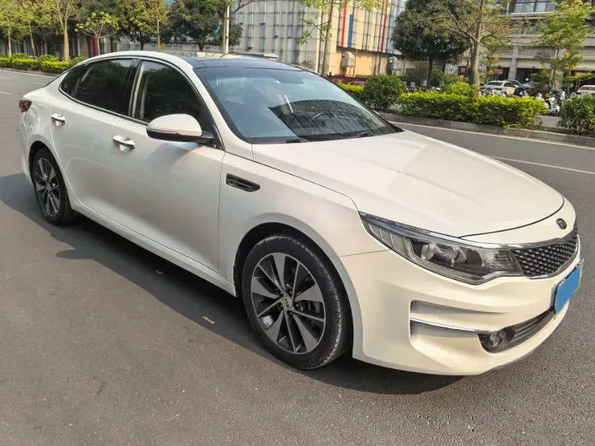 2016 Kia K5 2.0L 161HP L4 6AT,autocango,china used car exporter,china ev exporter,chinese used car exporter,chinese used ev exporter