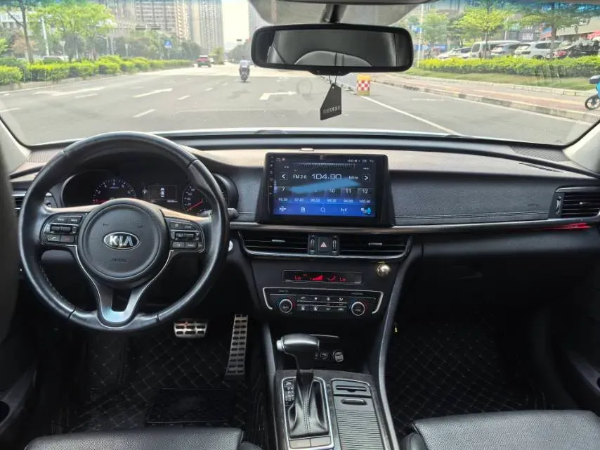 2016 Kia K5 2.0L 161HP L4 6AT,autocango,china used car exporter,china ev exporter,chinese used car exporter,chinese used ev exporter