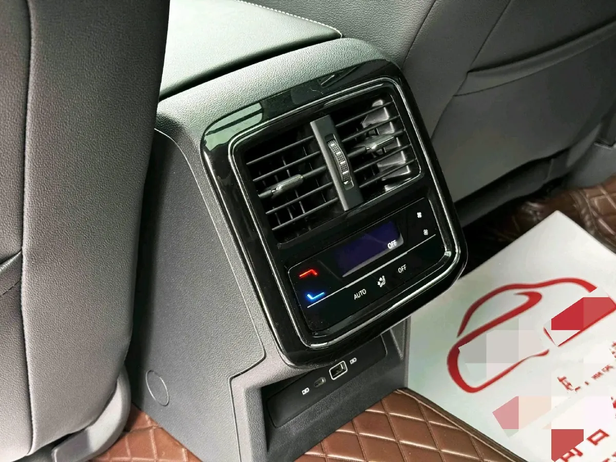 2024 Volkswagen Passat 2.0T 186HP L4 7DCT,autocango,china used car exporter,china ev exporter,chinese used car exporter,chinese used ev exporter