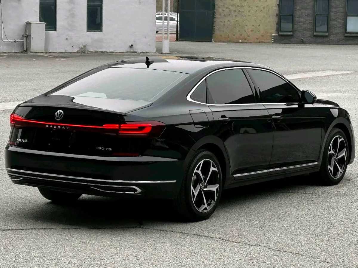 2024 Volkswagen Passat 2.0T 186HP L4 7DCT,autocango,china used car exporter,china ev exporter,chinese used car exporter,chinese used ev exporter