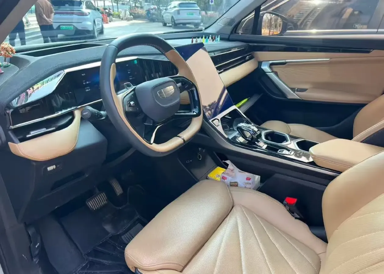 2023 Geely StarRay 2.0T 218HP L4 7DCT,autocango,china used car exporter,china ev exporter,chinese used car exporter,chinese used ev exporter