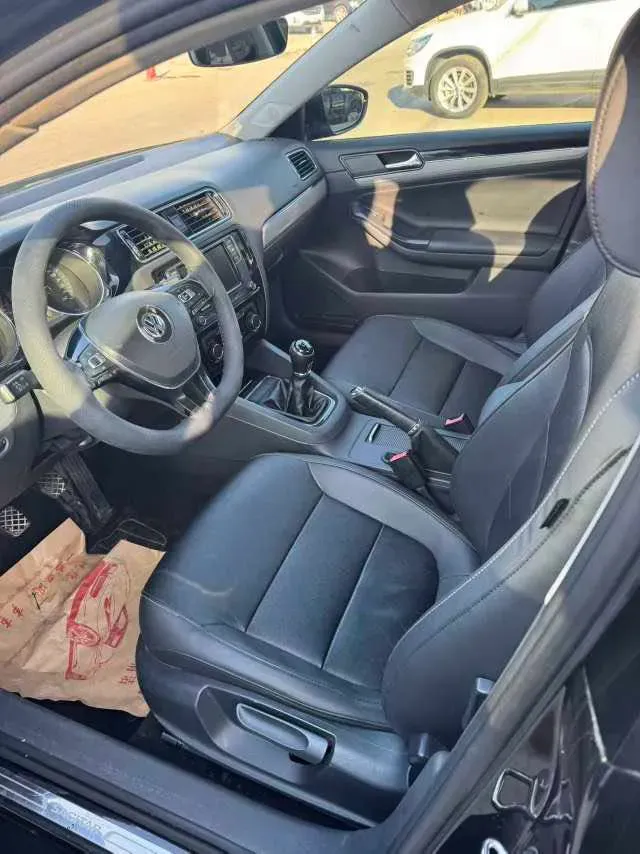 2018 KingLong KaiTe 2.3T 110HP L4 5MT,autocango,china used car exporter,china ev exporter,chinese used car exporter,chinese used ev exporter