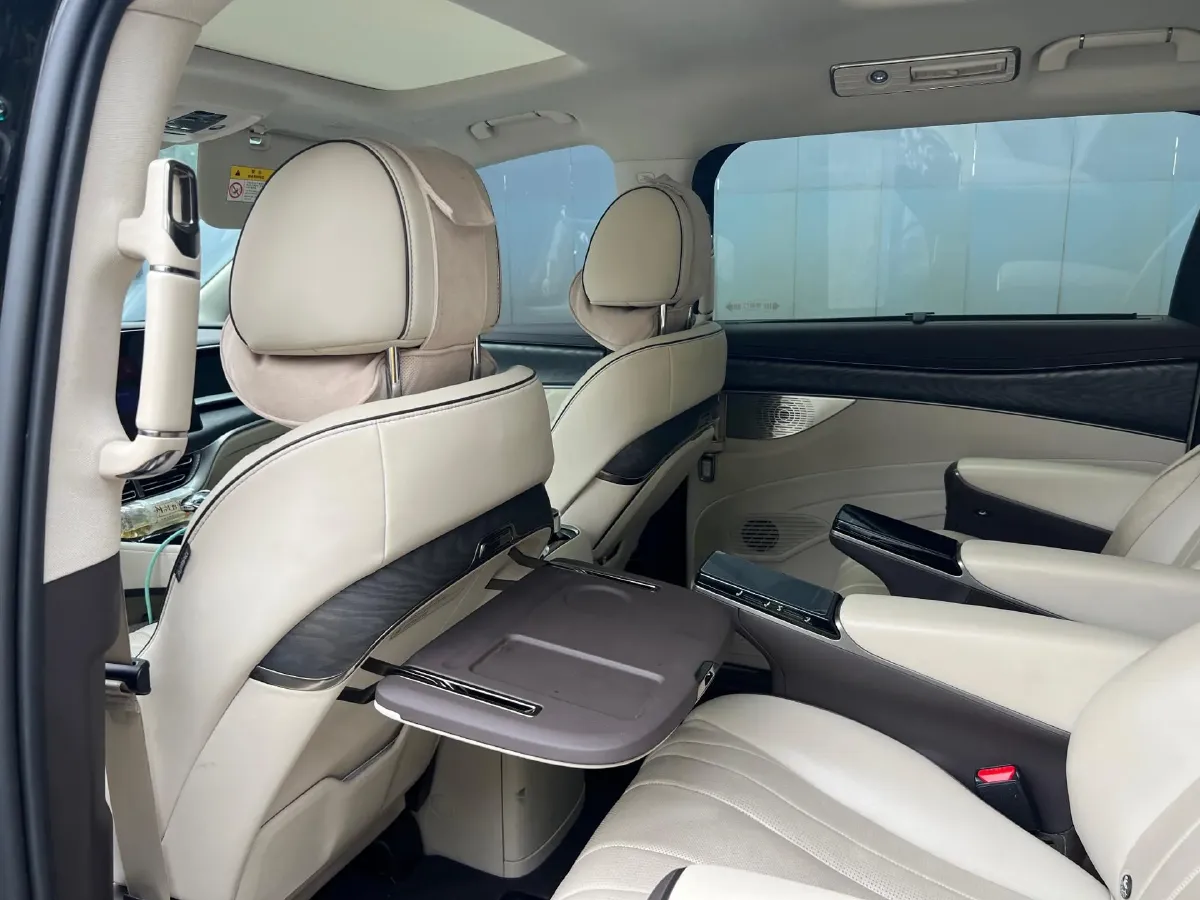 2024 Denza D9 1.5T 139HP L4 E-CVT PHEV 40KWH,autocango,china used car exporter,china ev exporter,chinese used car exporter,chinese used ev exporter