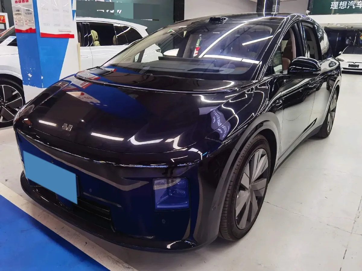 2025 Li i8 BEV,autocango,china used car exporter,china ev exporter,chinese used car exporter,chinese used ev exporter