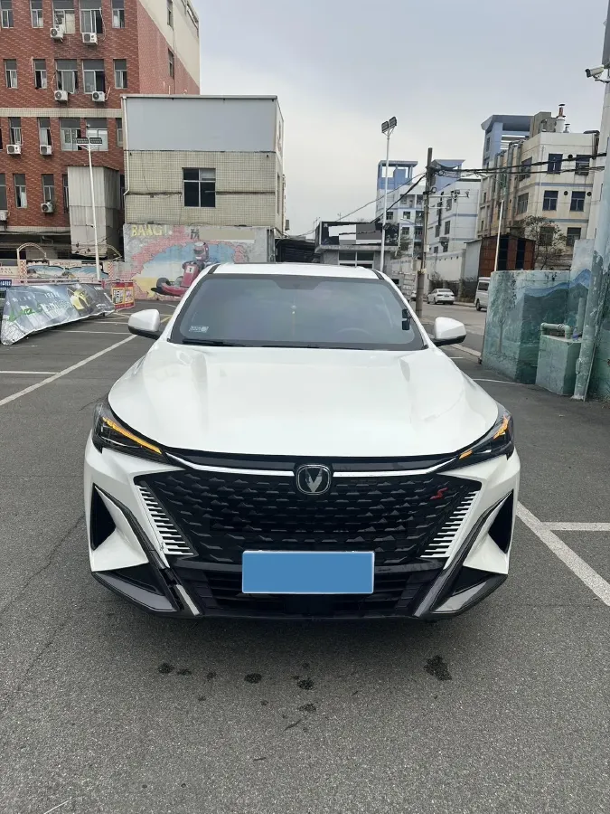 2025 ChangAn X5 PLUS 1.5T 188HP L4 7DCT,autocango,china used car exporter,china ev exporter,chinese used car exporter,chinese used ev exporter