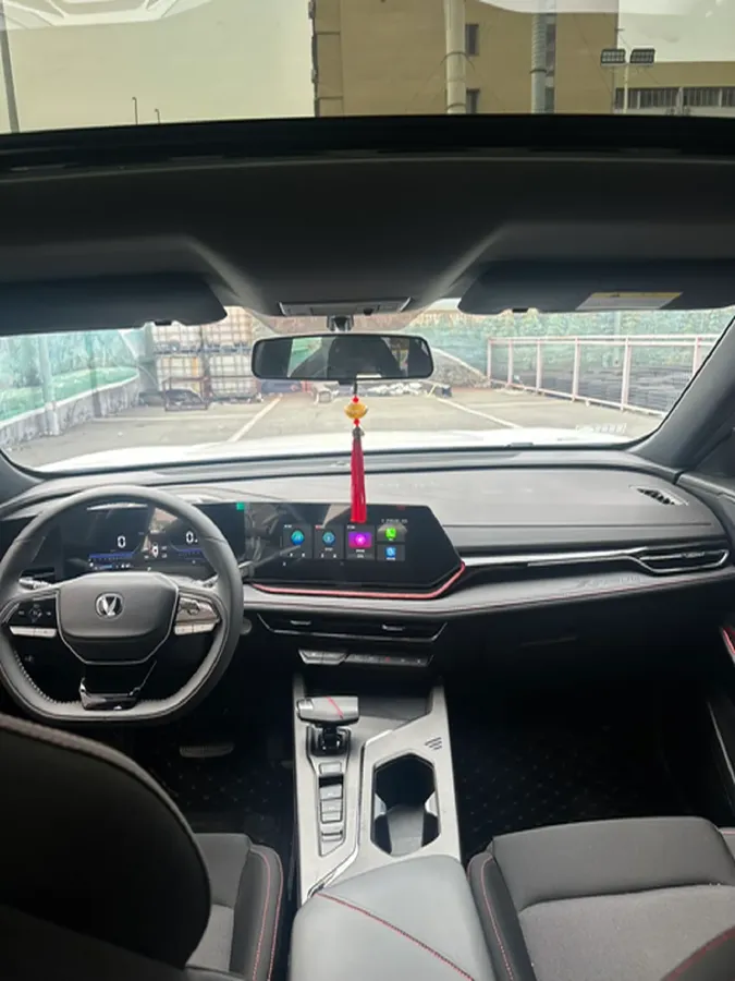 2025 ChangAn X5 PLUS 1.5T 188HP L4 7DCT,autocango,china used car exporter,china ev exporter,chinese used car exporter,chinese used ev exporter