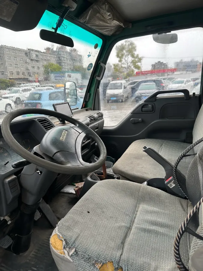 2008 Toyota Yaris 1.6L 118HP L4 5MT,autocango,china used car exporter,china ev exporter,chinese used car exporter,chinese used ev exporter