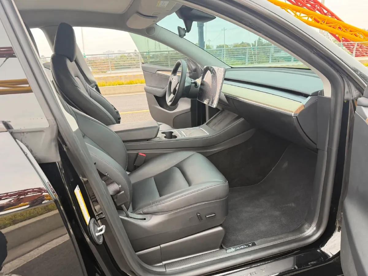 2022 Tesla Model Y BEV 60KWH,autocango,china used car exporter,china ev exporter,chinese used car exporter,chinese used ev exporter