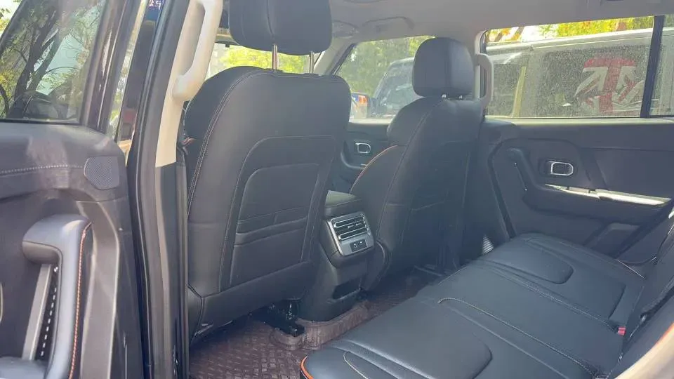 2025 Jetour Traveller 1.5T 184HP L4 7DCT,autocango,china used car exporter,china ev exporter,chinese used car exporter,chinese used ev exporter