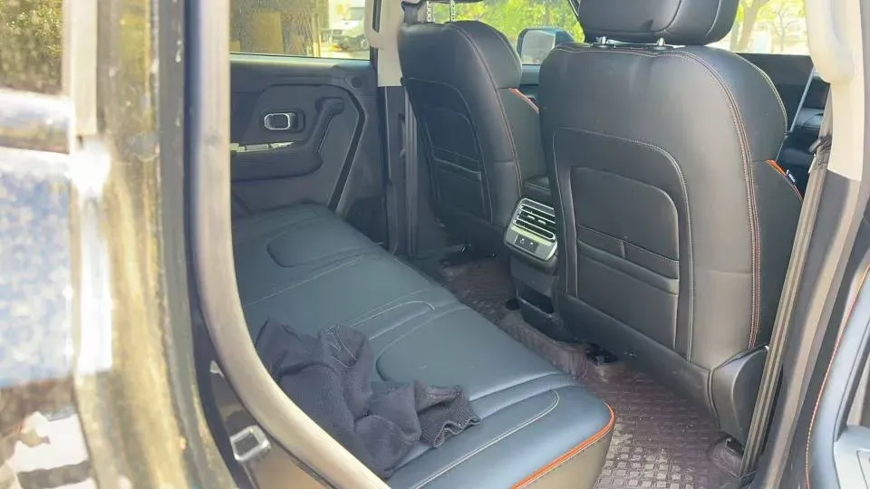 2025 Jetour Traveller 1.5T 184HP L4 7DCT,autocango,china used car exporter,china ev exporter,chinese used car exporter,chinese used ev exporter