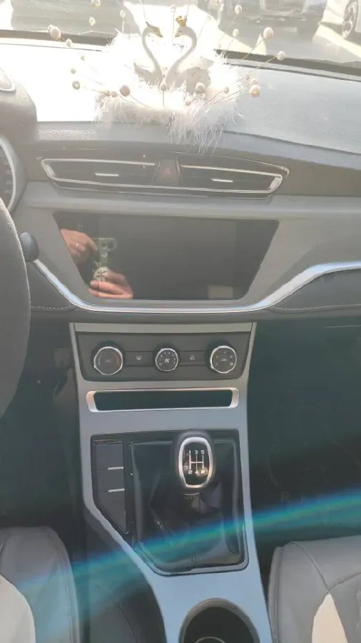 2021 BYD Song 1.5T 160HP L4 6MT,autocango,china used car exporter,china ev exporter,chinese used car exporter,chinese used ev exporter