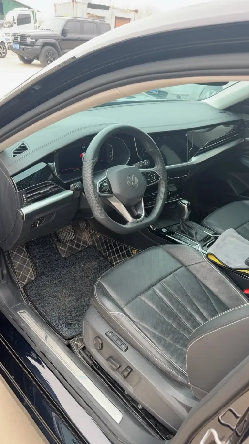 2024 Volkswagen Passat 2.0T 220HP L4 7DCT,autocango,china used car exporter,china ev exporter,chinese used car exporter,chinese used ev exporter