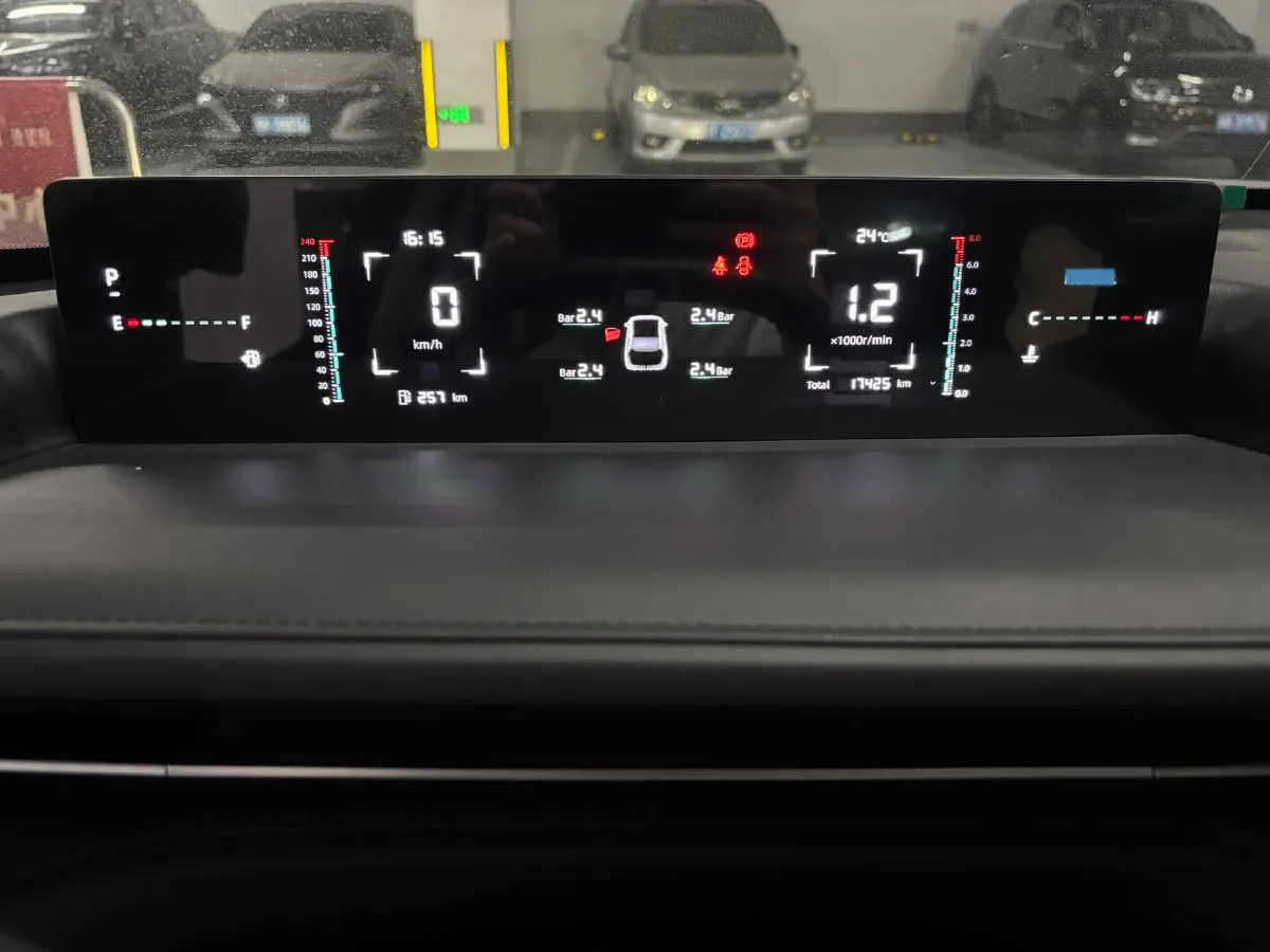 2023 ChangAn Lamore 1.5T 170HP L4 7DCT,autocango,china used car exporter,china ev exporter,chinese used car exporter,chinese used ev exporter