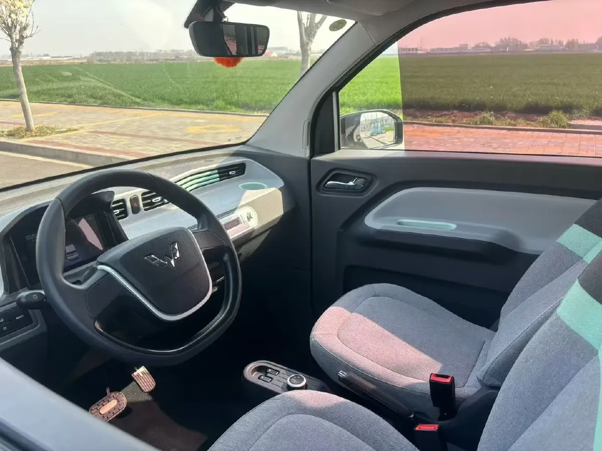 2021 WuLing HongGuang MINI EV BEV 9.3KWH,autocango,china used car exporter,china ev exporter,chinese used car exporter,chinese used ev exporter