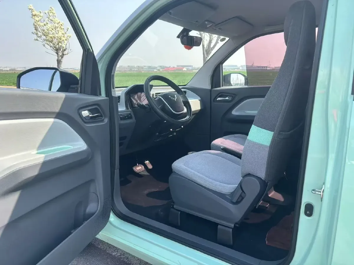 2021 WuLing HongGuang MINI EV BEV 9.3KWH,autocango,china used car exporter,china ev exporter,chinese used car exporter,chinese used ev exporter