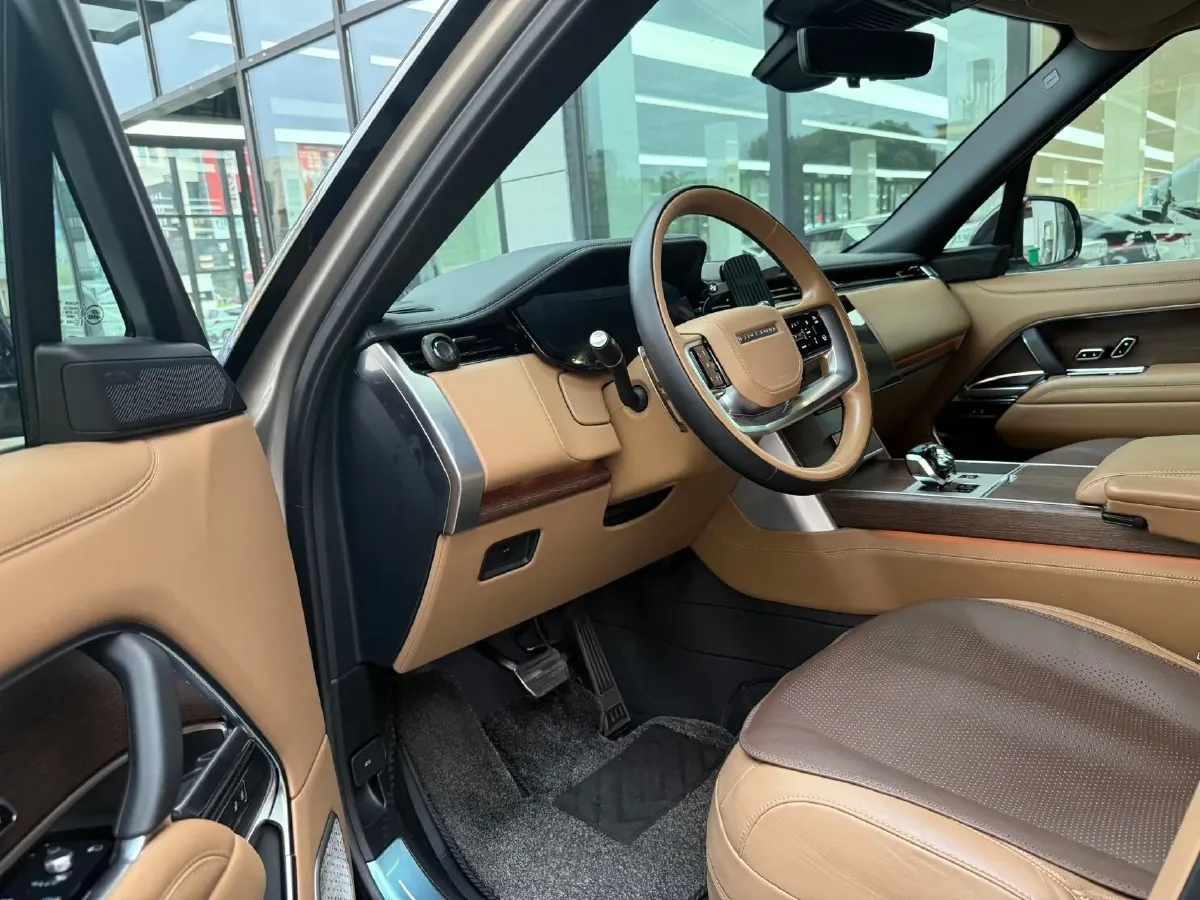 2024 Land Rover Range Rover 3.0T 400HP L6 8AT,autocango,china used car exporter,china ev exporter,chinese used car exporter,chinese used ev exporter