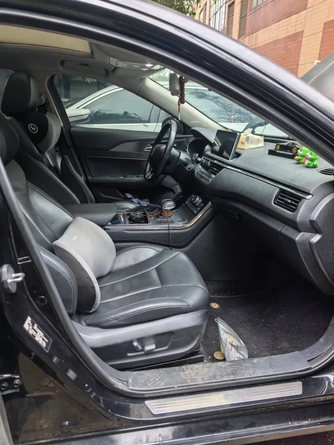 2020 HongQi H5 1.8T 197HP L4 6AT,autocango,china used car exporter,china ev exporter,chinese used car exporter,chinese used ev exporter