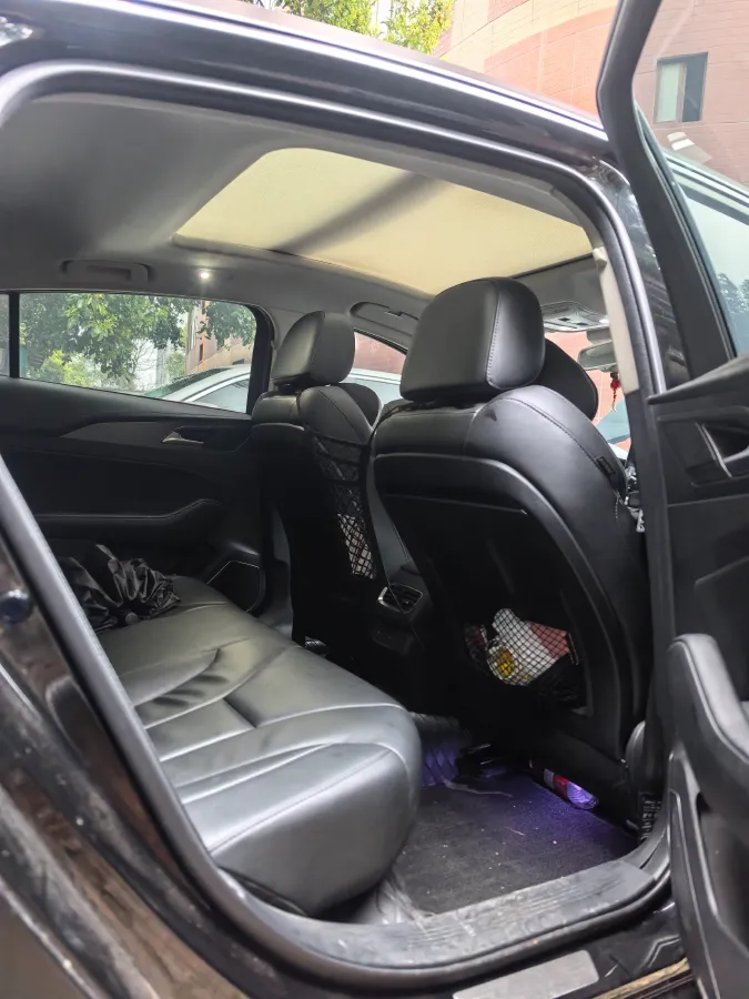 2020 HongQi H5 1.8T 197HP L4 6AT,autocango,china used car exporter,china ev exporter,chinese used car exporter,chinese used ev exporter