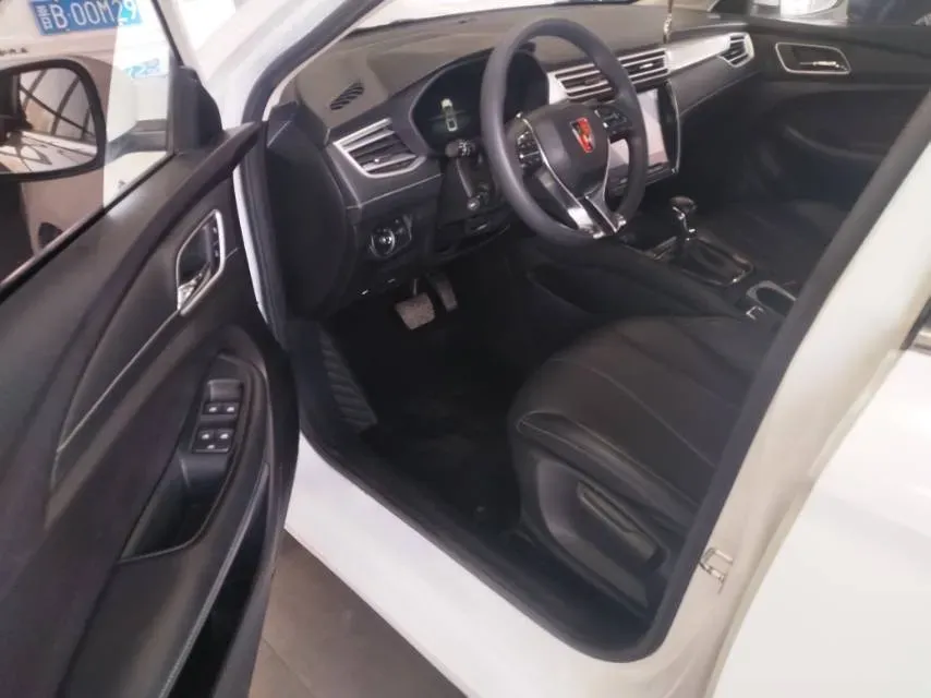 2019 Roewe i5 1.5L 120HP L4 CVT,autocango,china used car exporter,china ev exporter,chinese used car exporter,chinese used ev exporter