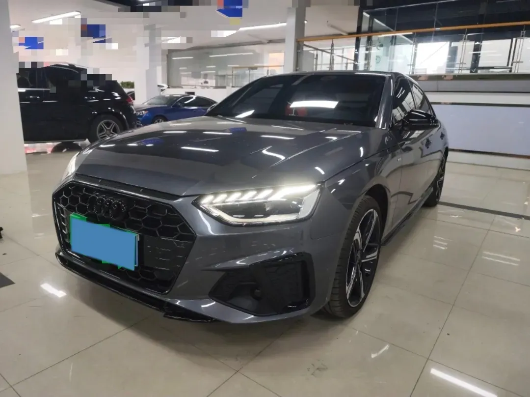 2024 Audi A4L 2.0T 190HP L4 7DCT,autocango,china used car exporter,china ev exporter,chinese used car exporter,chinese used ev exporter