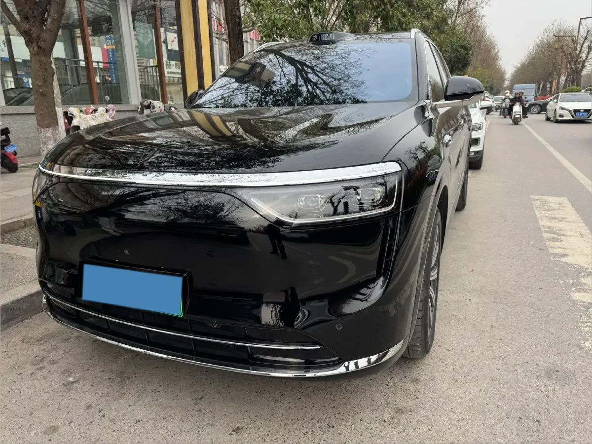 2025 AITO AITO M8 REEV 160HP REEV 53.4KWH,autocango,china used car exporter,china ev exporter,chinese used car exporter,chinese used ev exporter