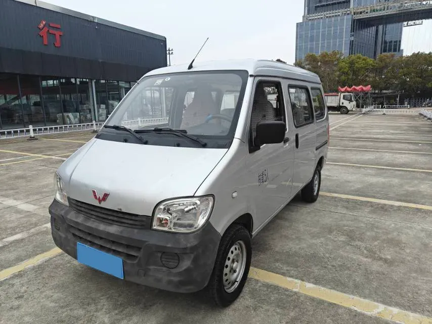 2015 WuLing ZhiGuang 1.2L 82HP L4 5MT,autocango,china used car exporter,china ev exporter,chinese used car exporter,chinese used ev exporter