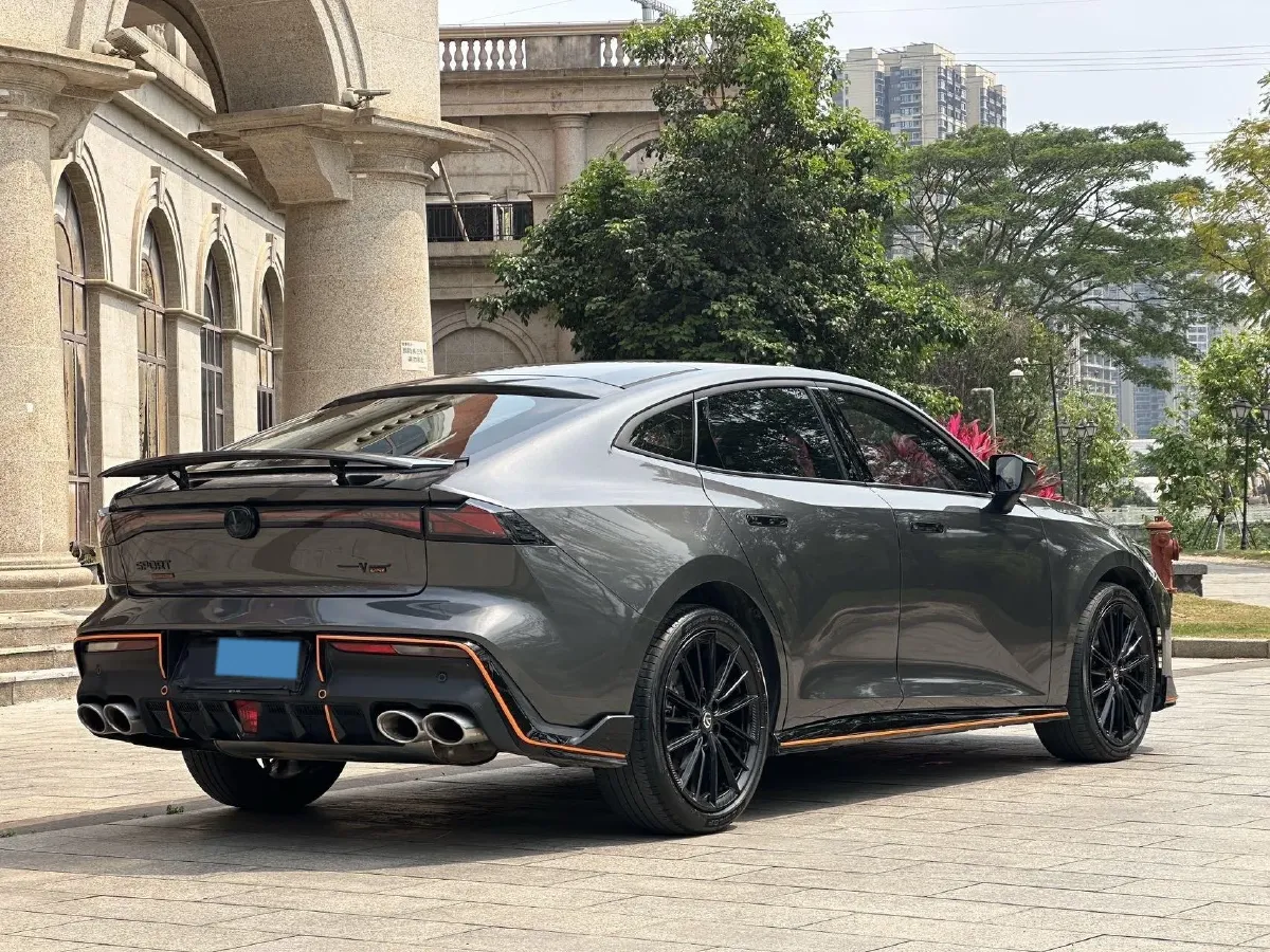 2023 ChangAn UNI-V 2.0T 233HP L4 8AT,autocango,china used car exporter,china ev exporter,chinese used car exporter,chinese used ev exporter