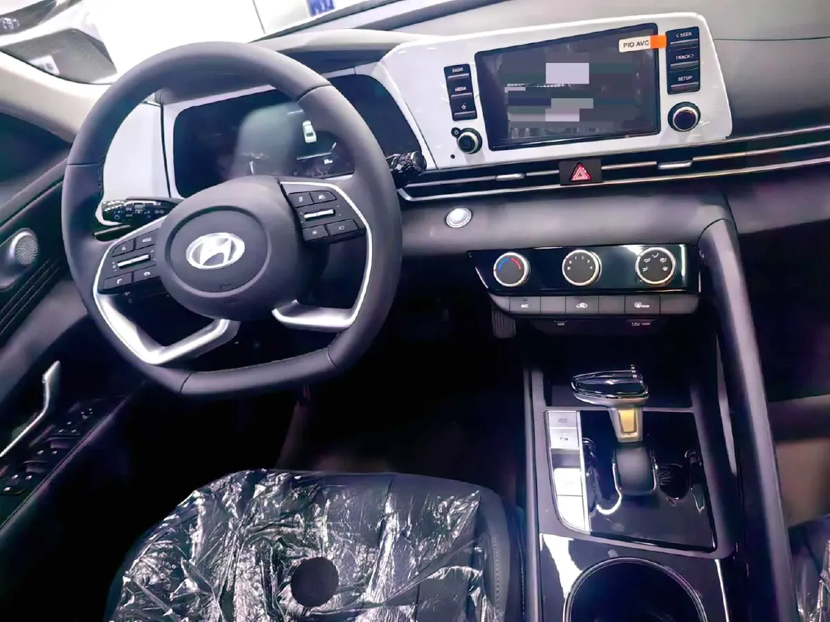 2023 Hyundai Elantra 1.5L 115HP L4 CVT,autocango,china used car exporter,china ev exporter,chinese used car exporter,chinese used ev exporter