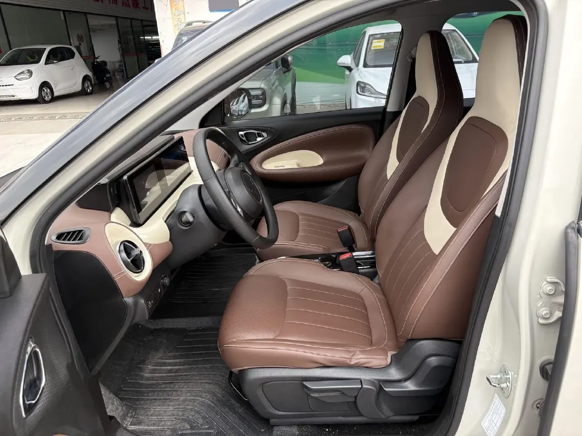 2023 WuLing BinGuo BEV 31.9KWH,autocango,china used car exporter,china ev exporter,chinese used car exporter,chinese used ev exporter