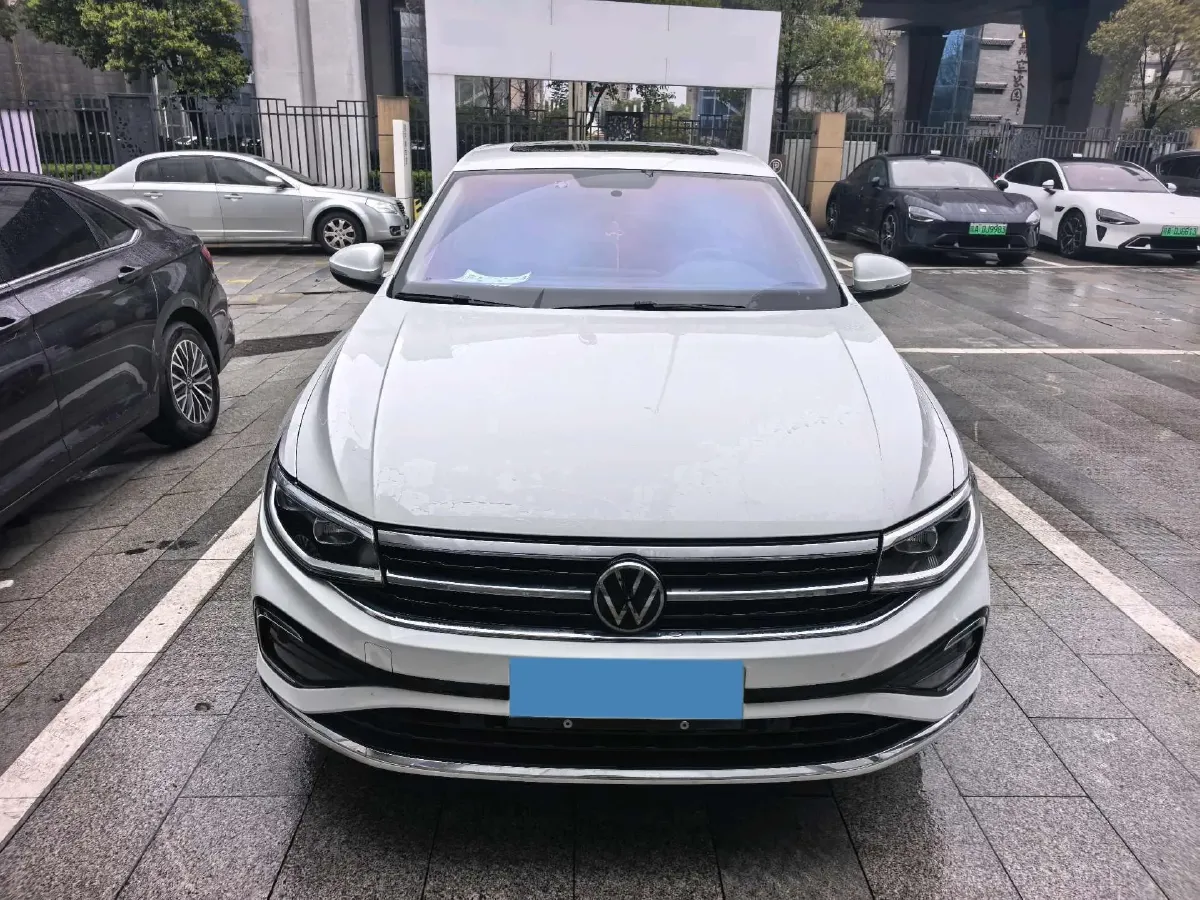 2024 Volkswagen Bora 1.2T 116HP L4 7DCT,autocango,china used car exporter,china ev exporter,chinese used car exporter,chinese used ev exporter