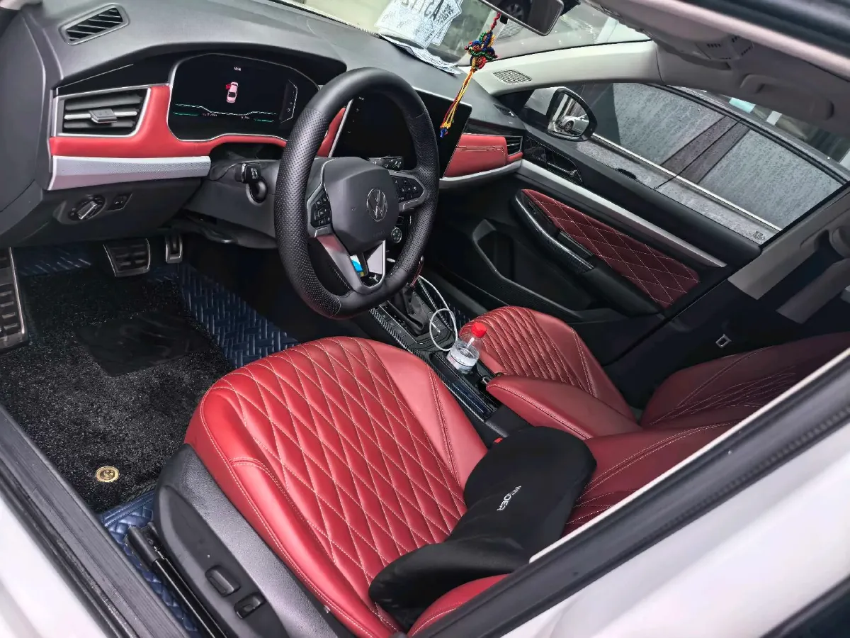 2024 Volkswagen Bora 1.2T 116HP L4 7DCT,autocango,china used car exporter,china ev exporter,chinese used car exporter,chinese used ev exporter