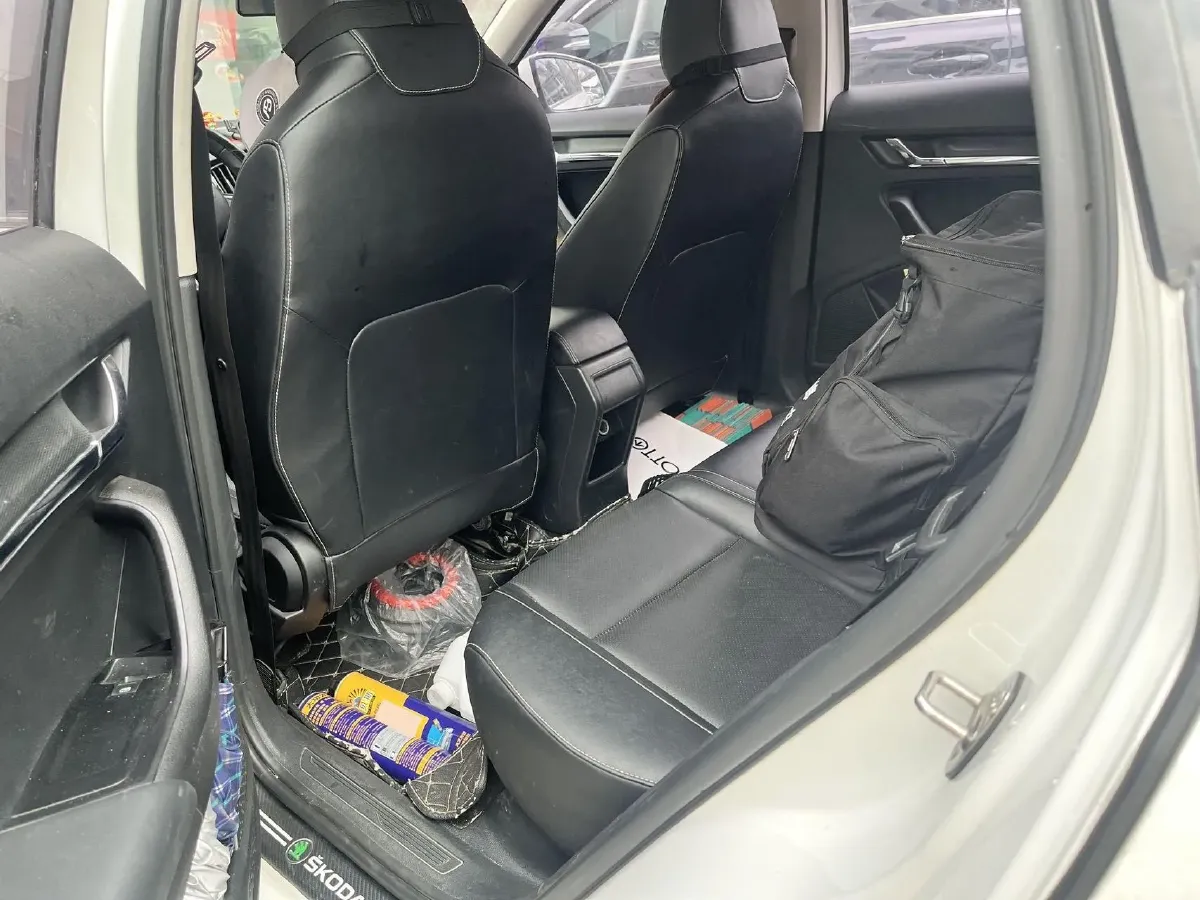 2021 Skoda Kamiq 1.5L 112HP L4 6AT,autocango,china used car exporter,china ev exporter,chinese used car exporter,chinese used ev exporter