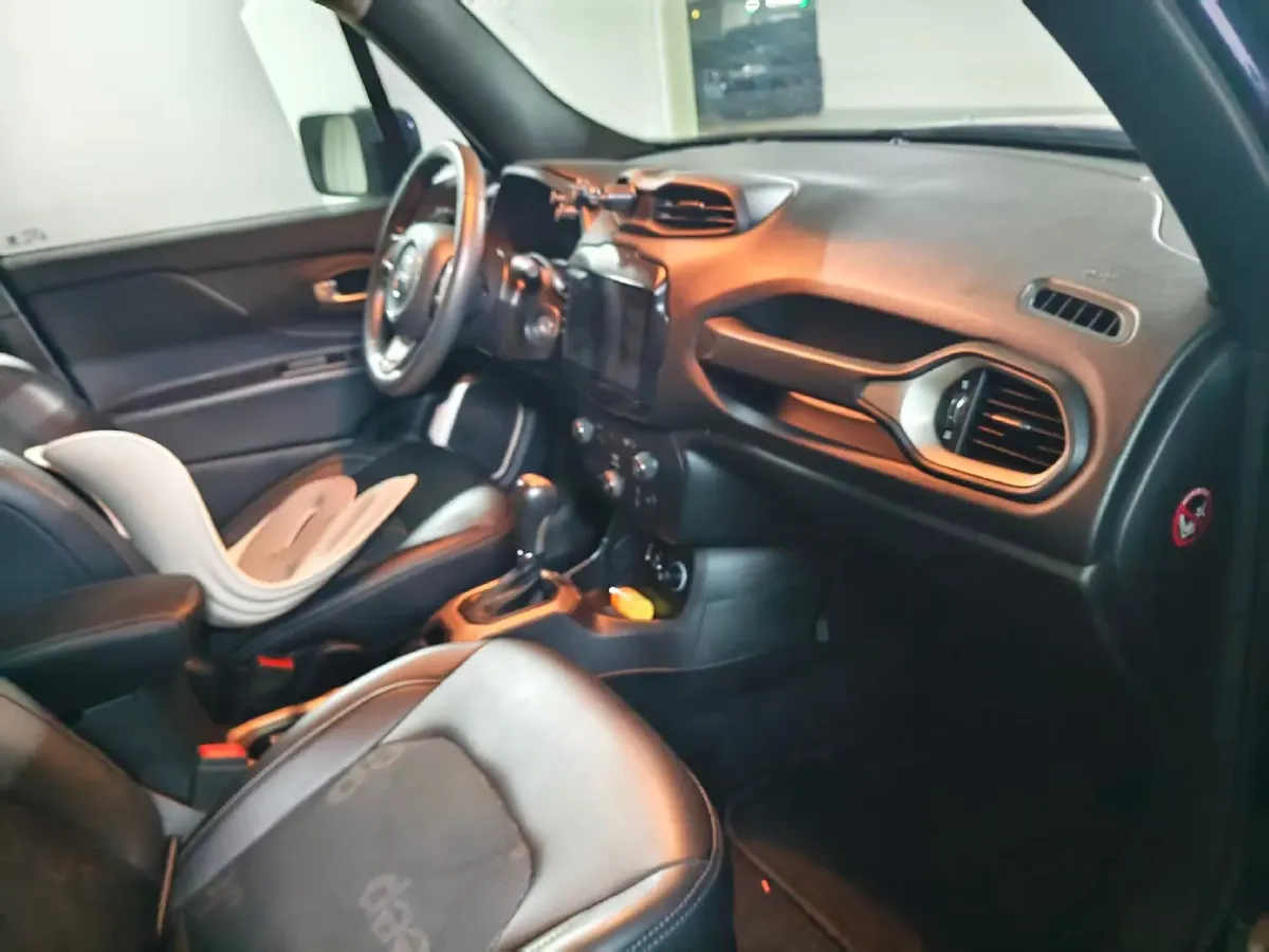 2018 Jeep Renegade 1.4T 150HP L4 7DCT,autocango,china used car exporter,china ev exporter,chinese used car exporter,chinese used ev exporter