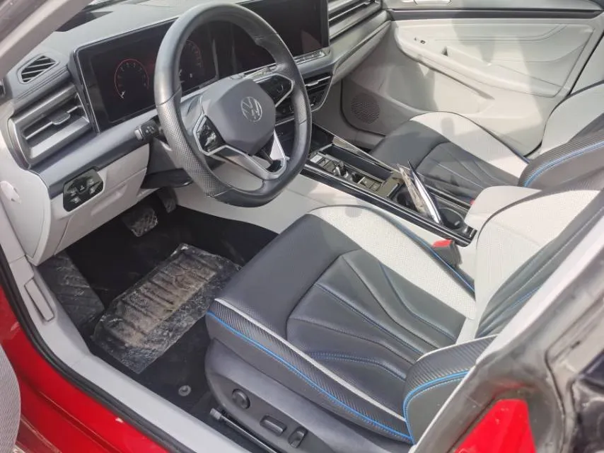 2022 Skoda Superb 2.0T 186HP L4 7DCT,autocango,china used car exporter,china ev exporter,chinese used car exporter,chinese used ev exporter