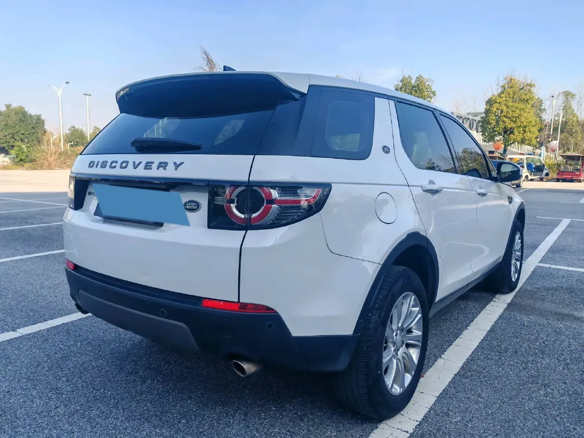 2019 Land Rover Discovery Sport 2.0T 241HP L4 9AT,autocango,china used car exporter,china ev exporter,chinese used car exporter,chinese used ev exporter