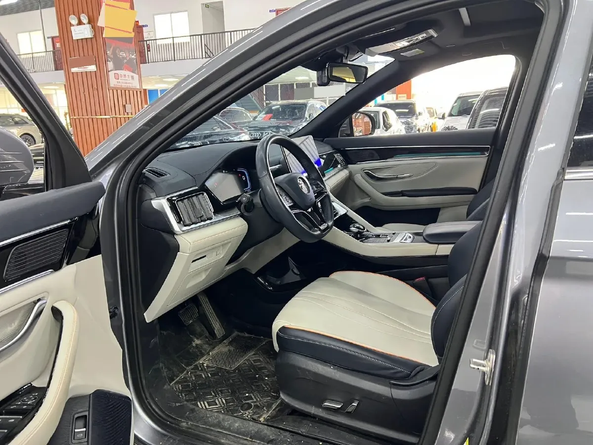 2022 Hyundai Tucson 2.0L 150HP L4 6AT Hybrid,autocango,china used car exporter,china ev exporter,chinese used car exporter,chinese used ev exporter