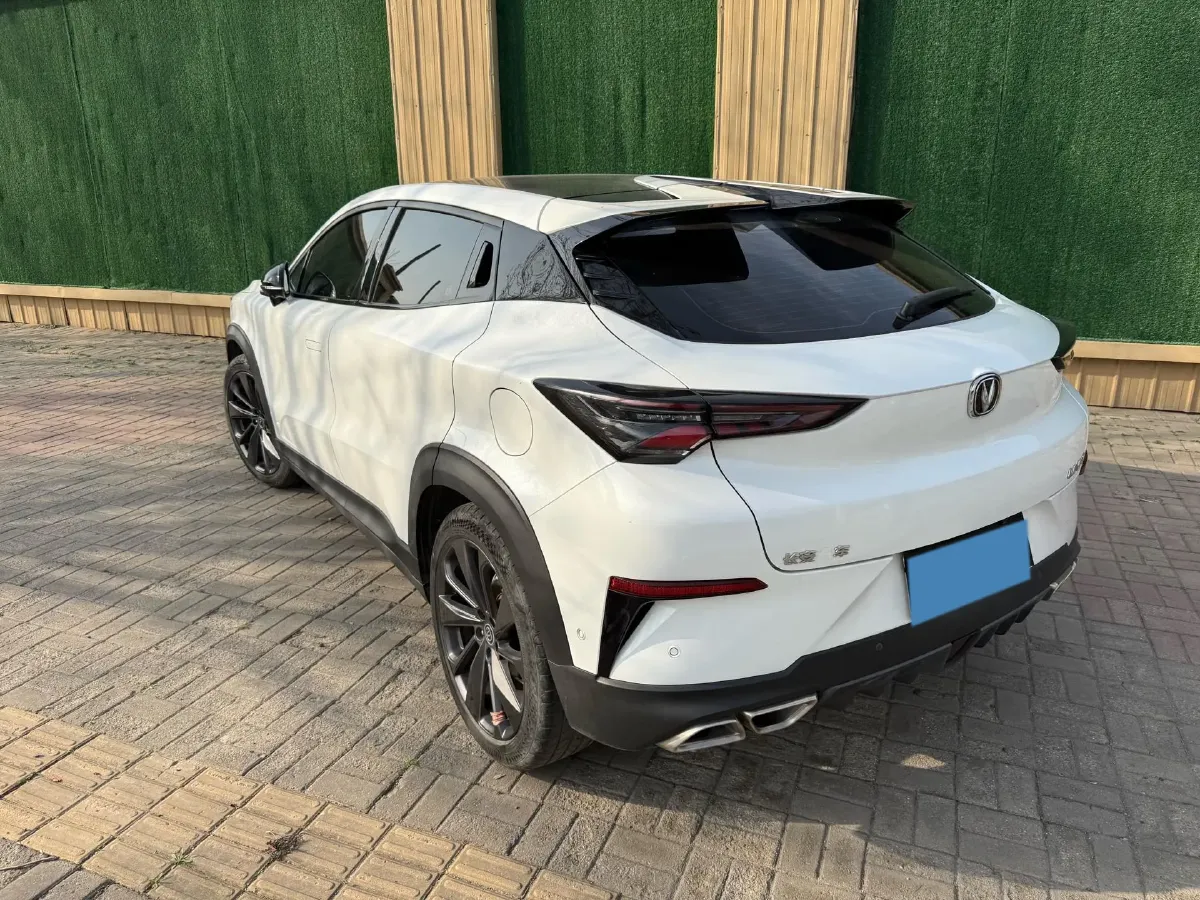 2020 ChangAn UNI-T 1.5T 180HP L4 7DCT,autocango,china used car exporter,china ev exporter,chinese used car exporter,chinese used ev exporter