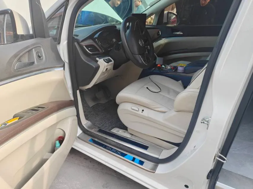 2021 Buick GL8 2.0T 237HP L4 9AT,autocango,china used car exporter,china ev exporter,chinese used car exporter,chinese used ev exporter