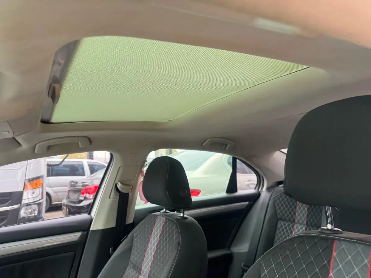 2019 Volkswagen T-Cross 1.4T 150HP L4 7DCT,autocango,china used car exporter,china ev exporter,chinese used car exporter,chinese used ev exporter