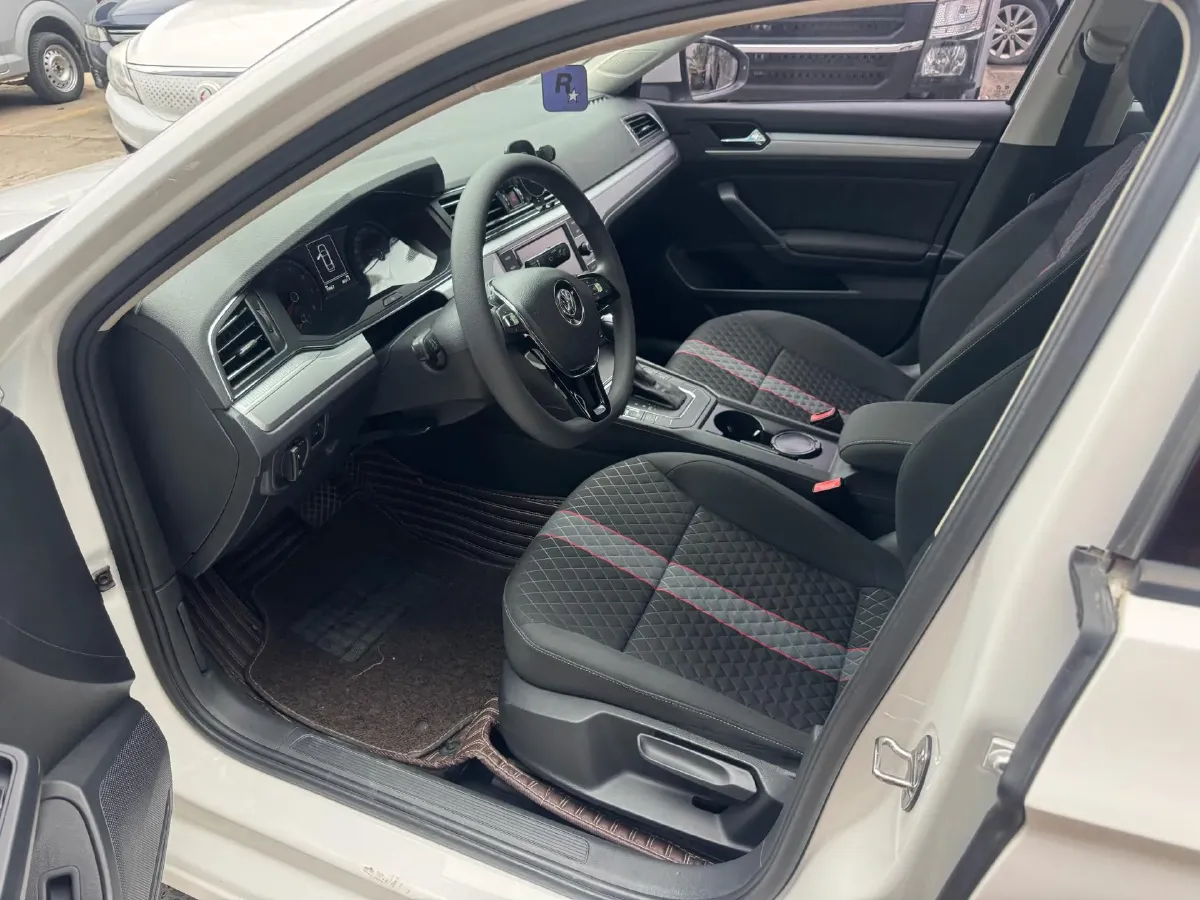 2019 Volkswagen T-Cross 1.4T 150HP L4 7DCT,autocango,china used car exporter,china ev exporter,chinese used car exporter,chinese used ev exporter