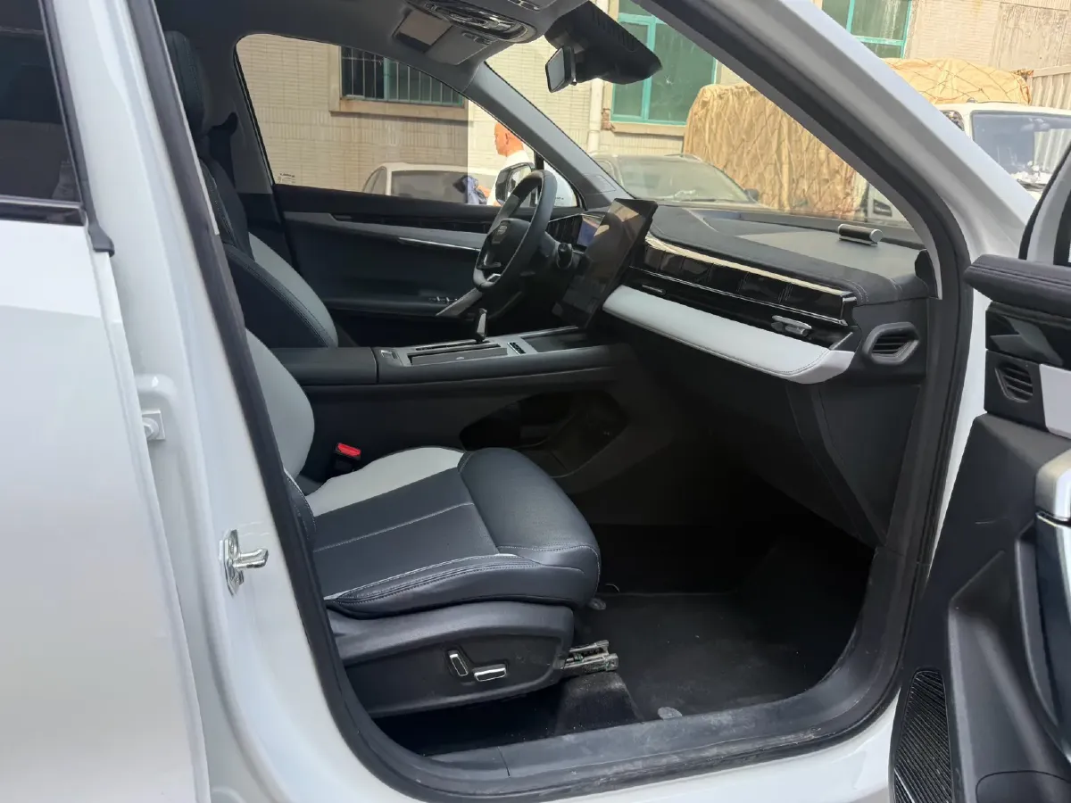 2024 Geely StarRay 1.5T 181HP L4 7DCT,autocango,china used car exporter,china ev exporter,chinese used car exporter,chinese used ev exporter