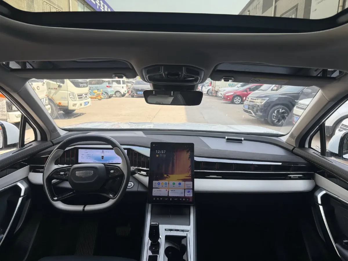 2024 Geely StarRay 1.5T 181HP L4 7DCT,autocango,china used car exporter,china ev exporter,chinese used car exporter,chinese used ev exporter